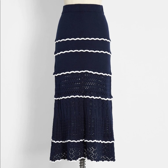 Modcloth Dresses & Skirts - ModCloth Crochet Knit Midi Skirt Navy Blue White Striped Size Large